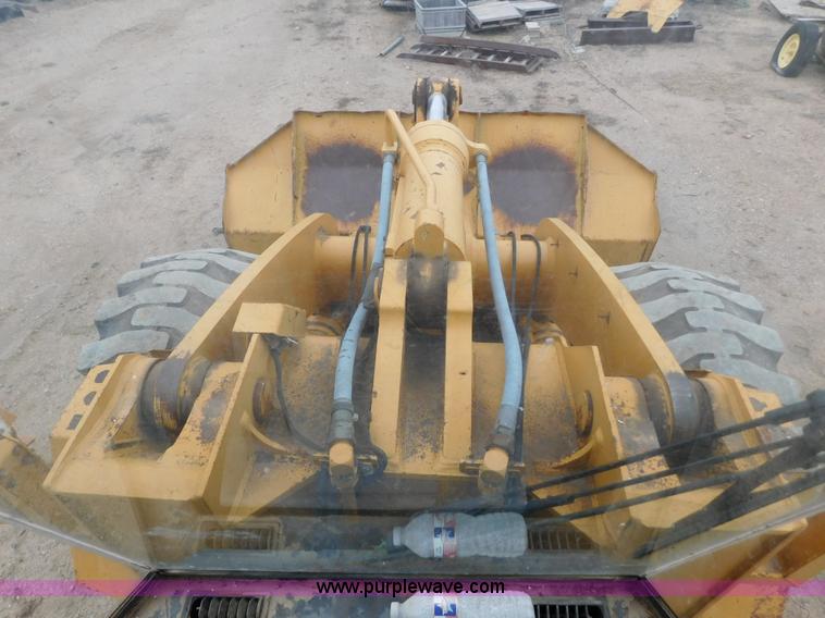 image for item J6831 1997 Case 821B wheel loader