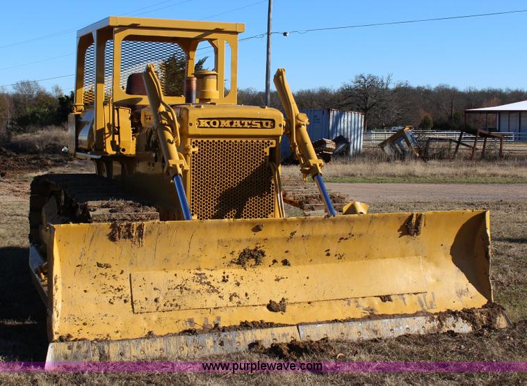 image for item J7691 Komatsu D65EX dozer