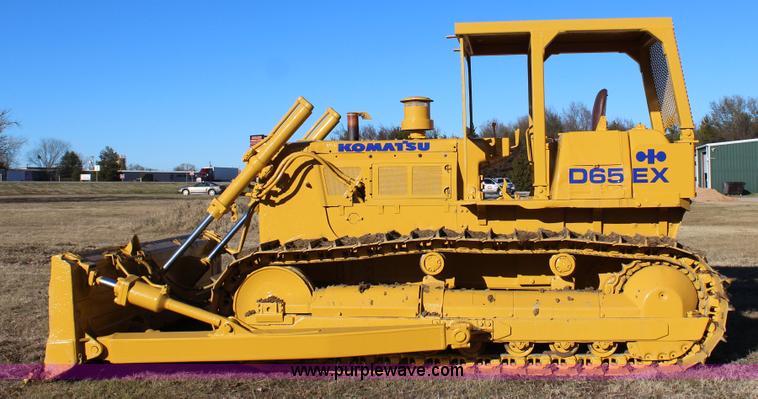 image for item J7691 Komatsu D65EX dozer