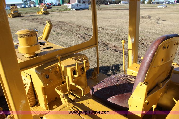 image for item J7691 Komatsu D65EX dozer