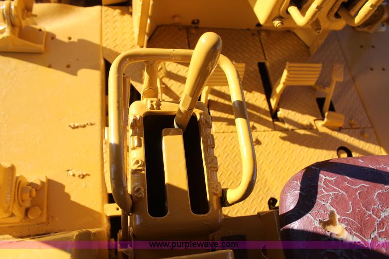 image for item J7691 Komatsu D65EX dozer