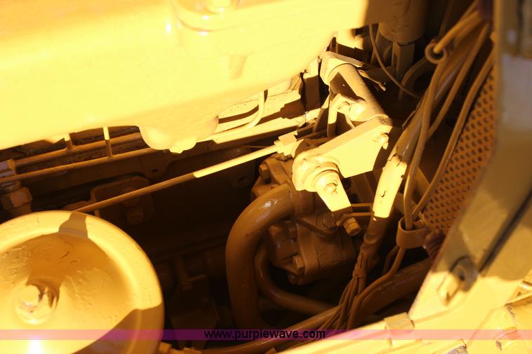 image for item J7691 Komatsu D65EX dozer