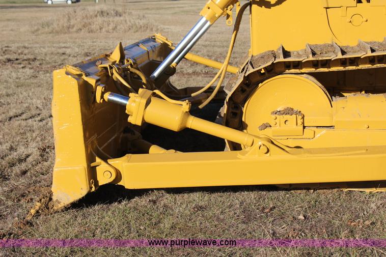 image for item J7691 Komatsu D65EX dozer