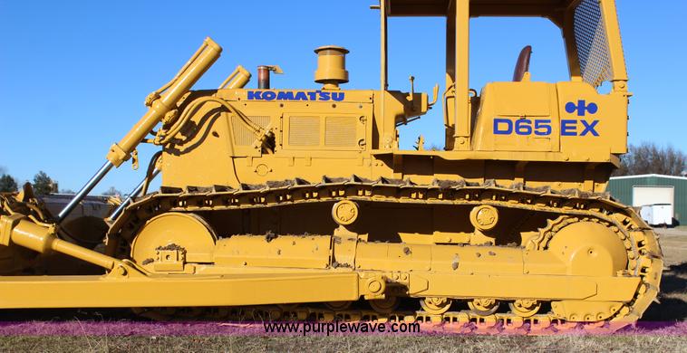 image for item J7691 Komatsu D65EX dozer