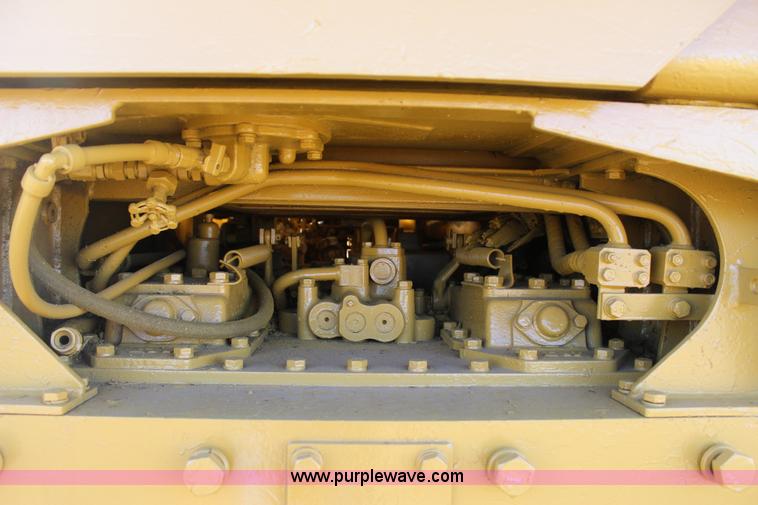 image for item J7691 Komatsu D65EX dozer