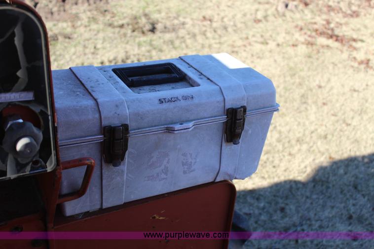 image for item J7692 Ditch Witch R100P rock saw