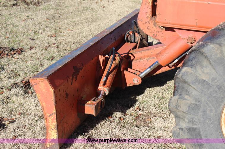 image for item J7692 Ditch Witch R100P rock saw