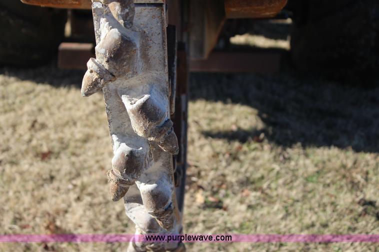 image for item J7692 Ditch Witch R100P rock saw