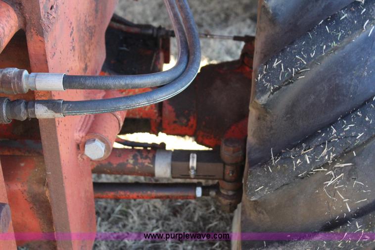 image for item J7692 Ditch Witch R100P rock saw