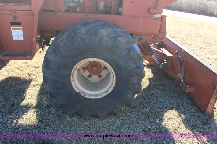 image for item J7692 Ditch Witch R100P rock saw