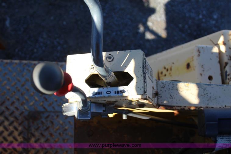 image for item J7742 Bomag BW142PDB-2 vibratory drum roller