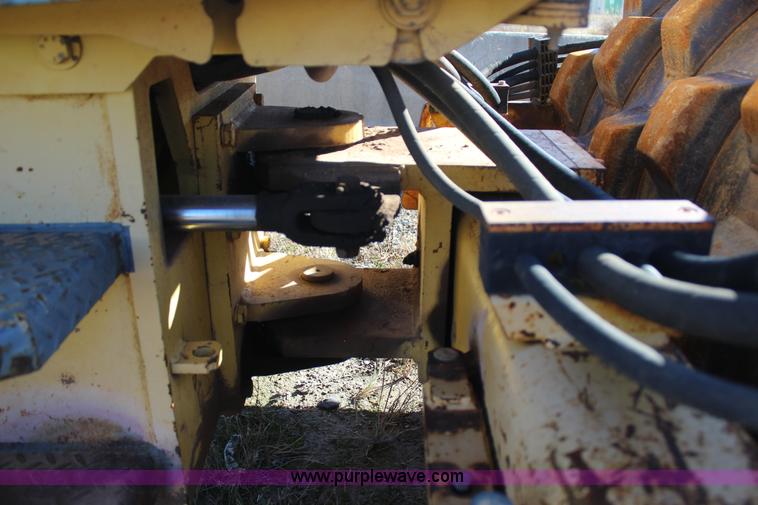 image for item J7742 Bomag BW142PDB-2 vibratory drum roller