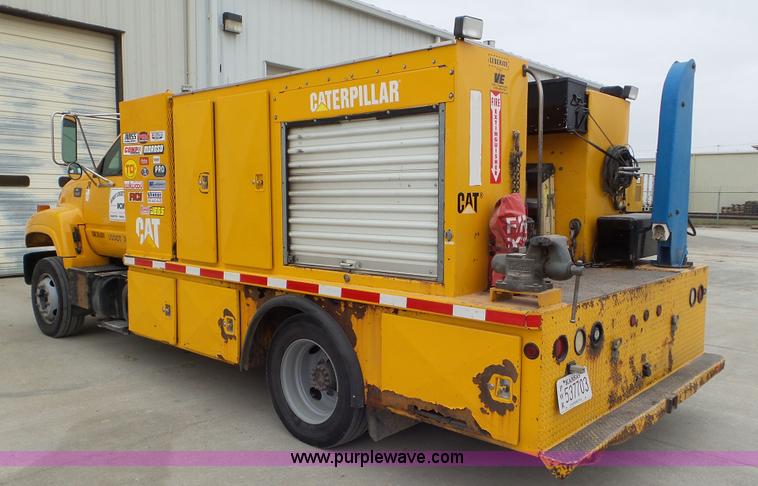 image for item J8391 2001 Chevrolet C6500 service truck with crane