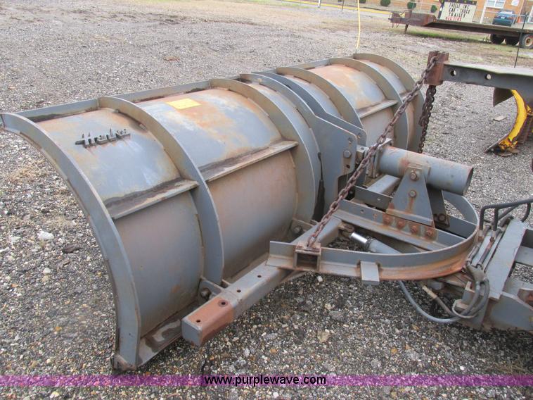 image for item K1253 1998 International 4700 dump truck