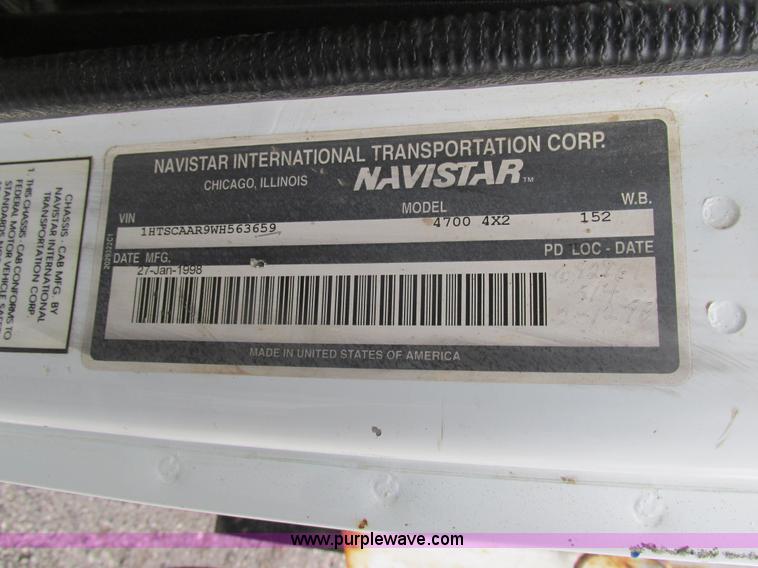 image for item K1253 1998 International 4700 dump truck