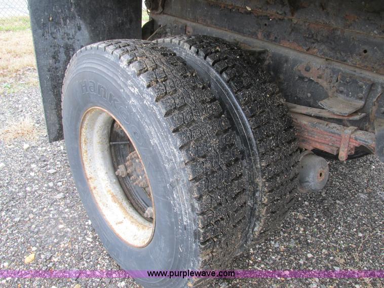 image for item K1254 1995 GMC TopKick dump truck