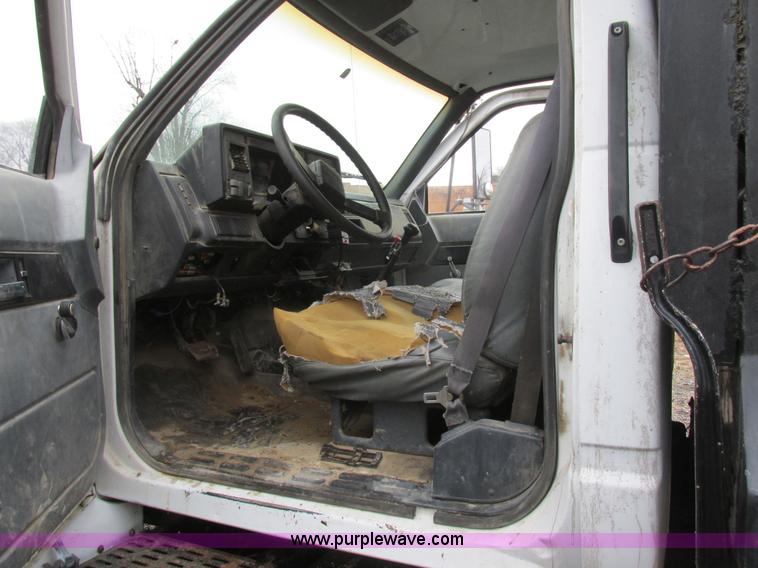 image for item K1254 1995 GMC TopKick dump truck