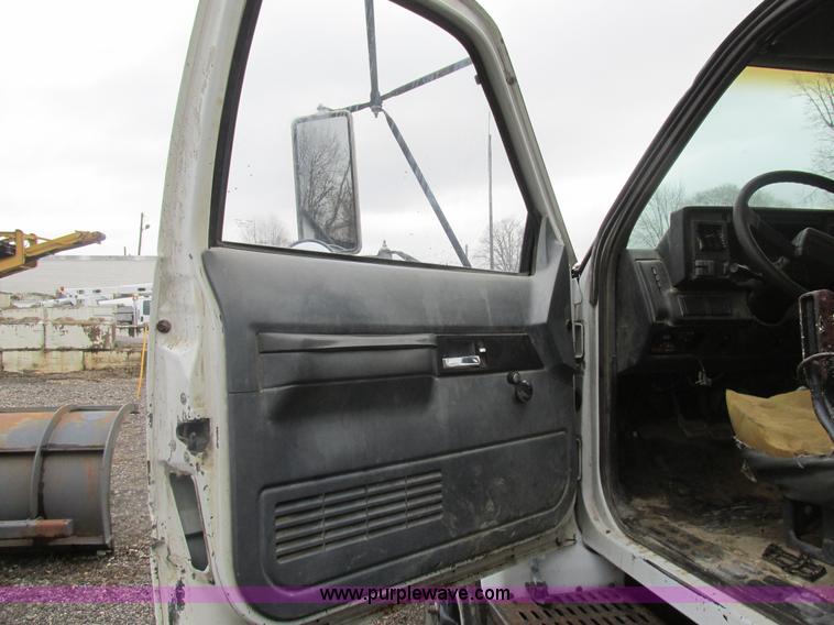 image for item K1254 1995 GMC TopKick dump truck