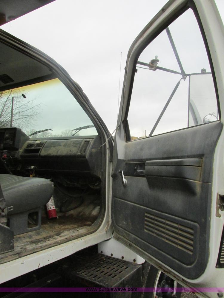 image for item K1254 1995 GMC TopKick dump truck