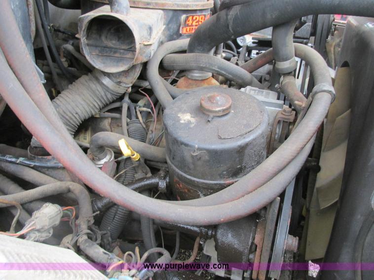 image for item K1255 1990 Ford F700 dump truck