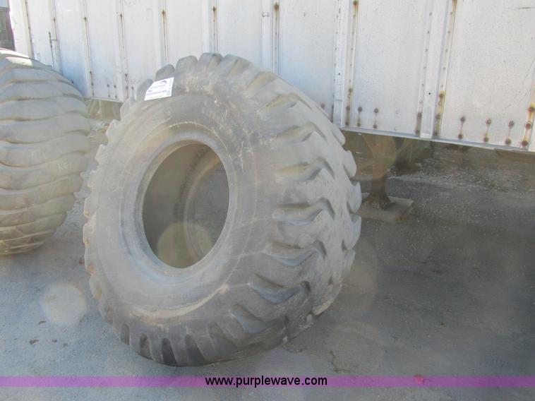 image for item K5227 23.5-25 E-3 Trison tire