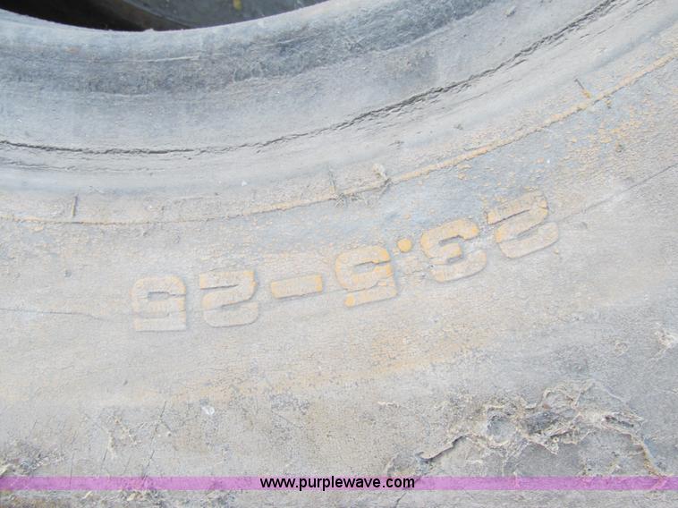 image for item K5228 Caterpillar 23.5-25 tire
