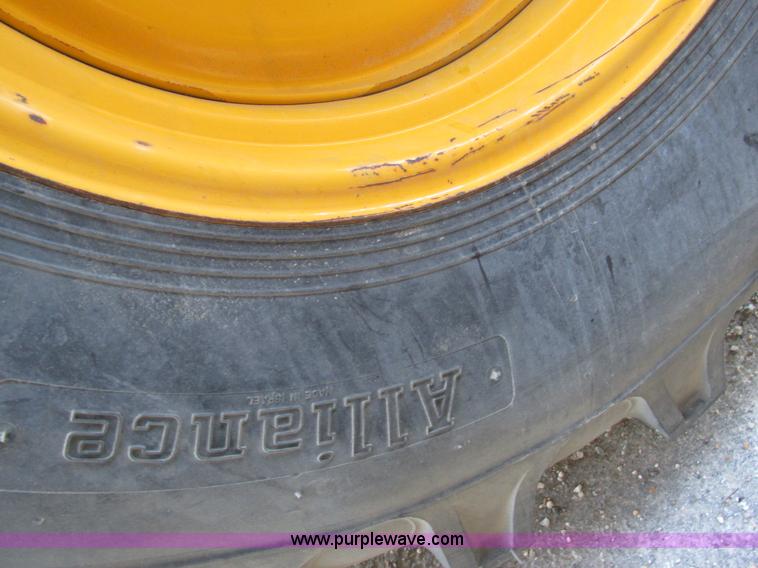 image for item K5229 New Alliance 18.4-24 tire