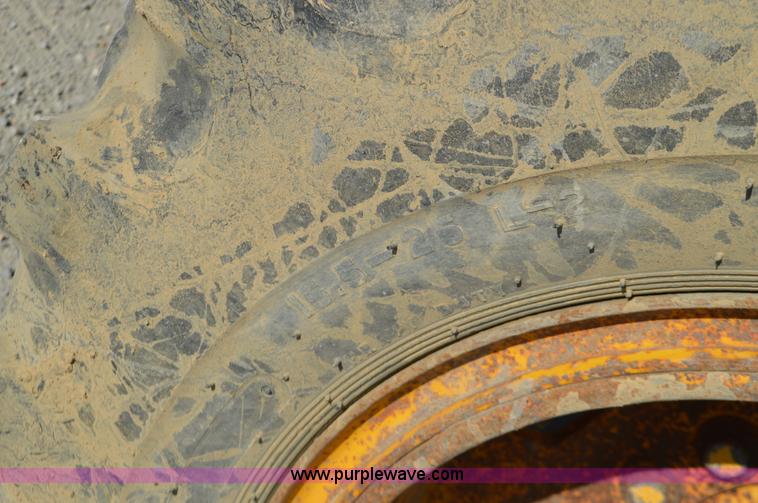 image for item K5364 1983 John Deere 444C wheel loader