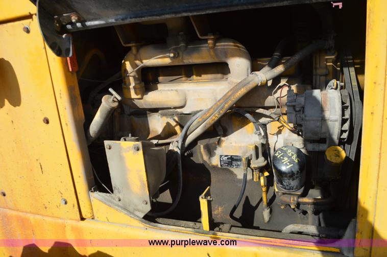 image for item K5364 1983 John Deere 444C wheel loader