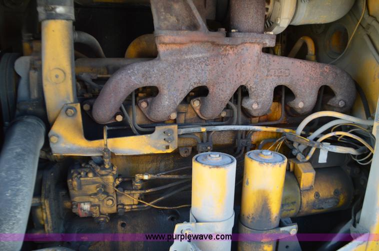 image for item K5364 1983 John Deere 444C wheel loader