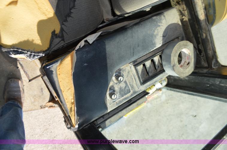 image for item K5364 1983 John Deere 444C wheel loader