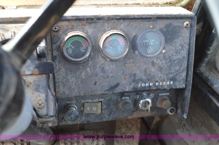 image for item K5364 1983 John Deere 444C wheel loader