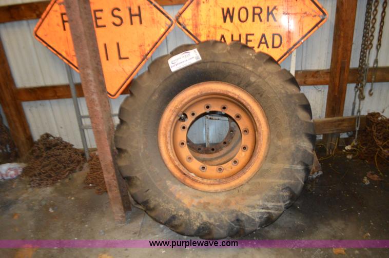 image for item K5366 (2) Case motor grader tires and wheels