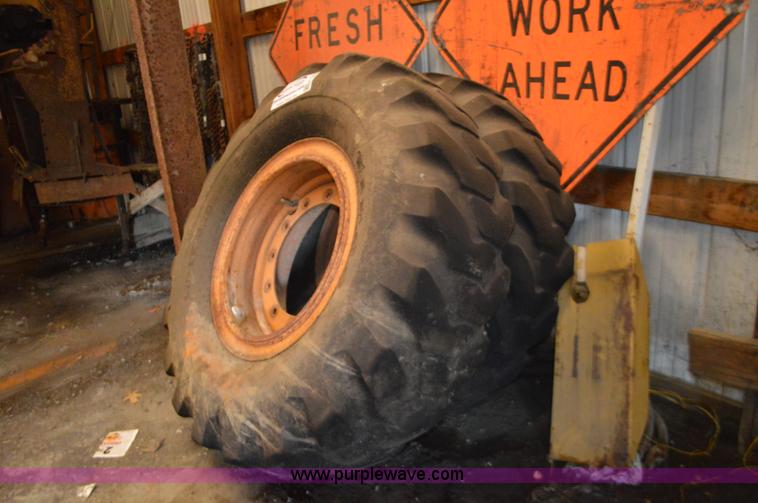 image for item K5366 (2) Case motor grader tires and wheels