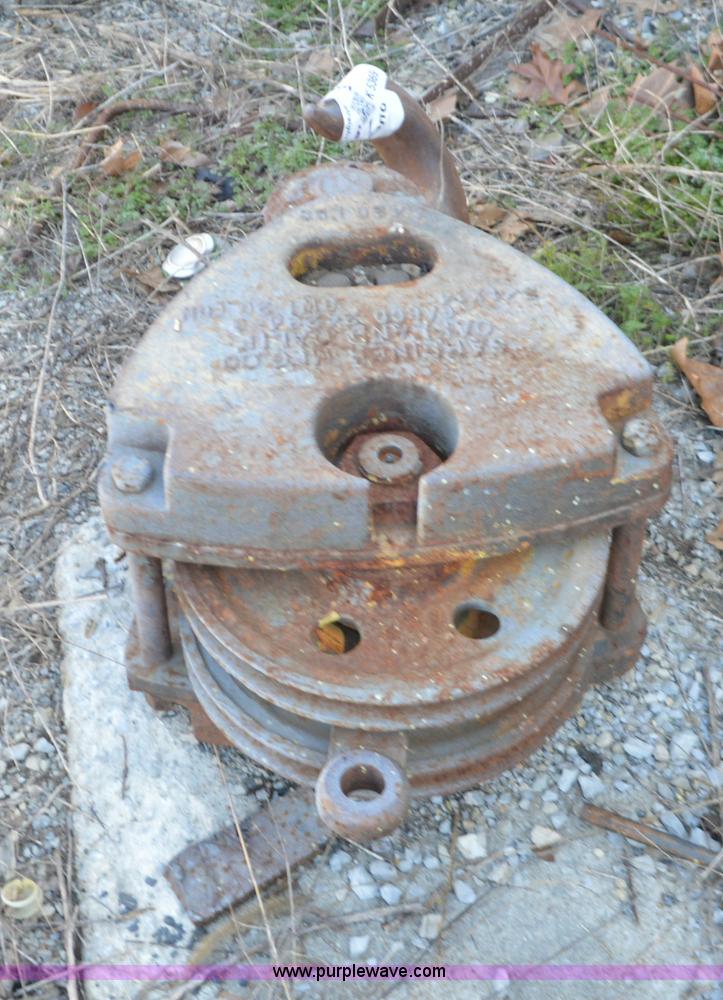 image for item K5369 Gardner two sheave load block
