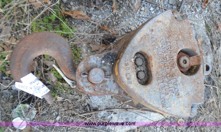 image for item K5369 Gardner two sheave load block