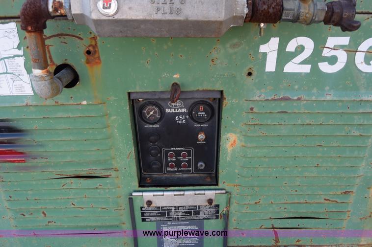 image for item L1179 Sullair 125Q air compressor