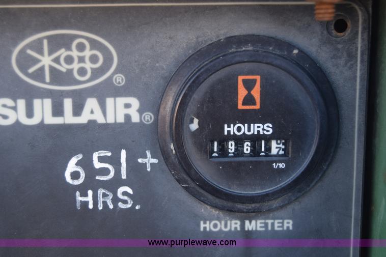 image for item L1179 Sullair 125Q air compressor