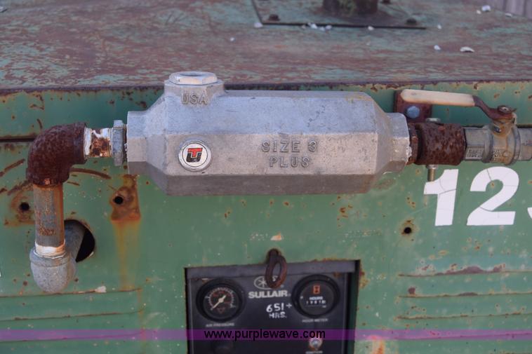 image for item L1179 Sullair 125Q air compressor