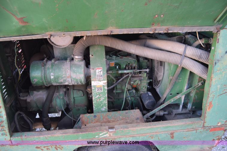 image for item L1179 Sullair 125Q air compressor