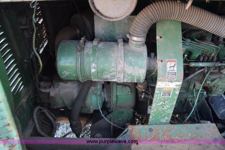 image for item L1179 Sullair 125Q air compressor