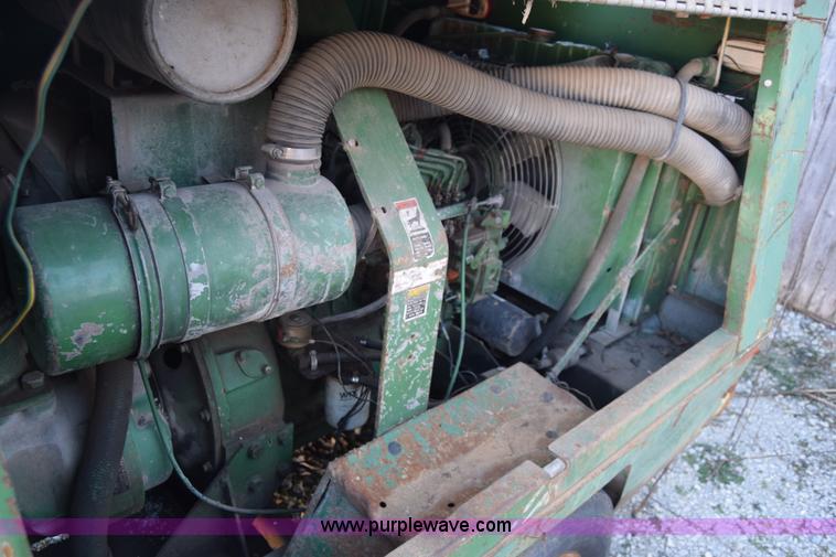 image for item L1179 Sullair 125Q air compressor