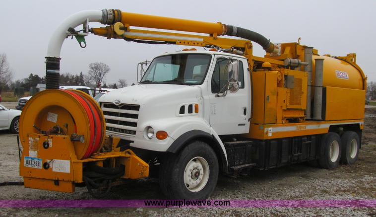 image for item L1976 2001 Sterling L7500 vacuum truck