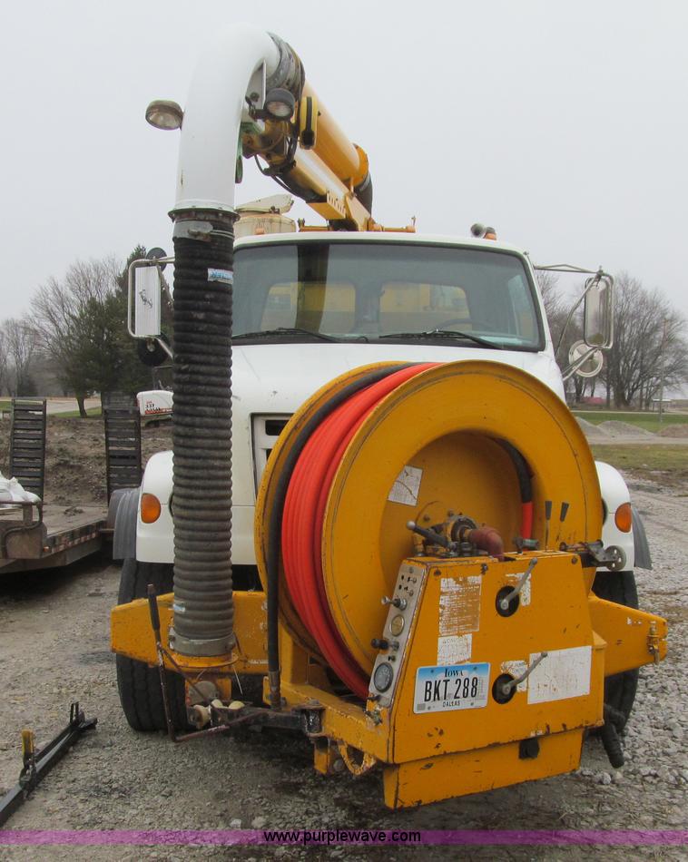 image for item L1976 2001 Sterling L7500 vacuum truck