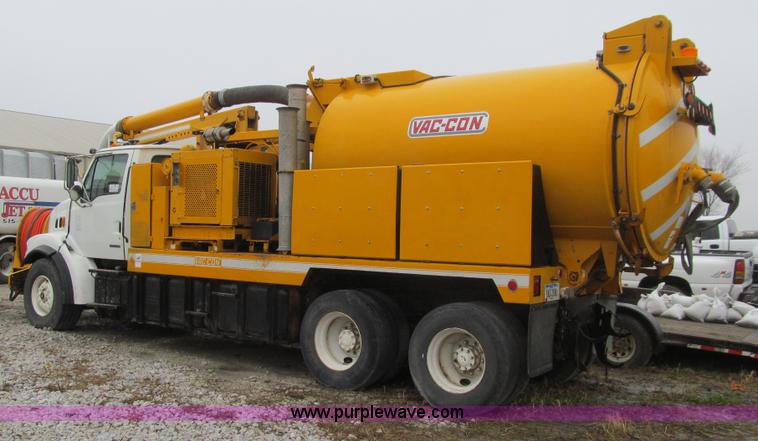 image for item L1976 2001 Sterling L7500 vacuum truck