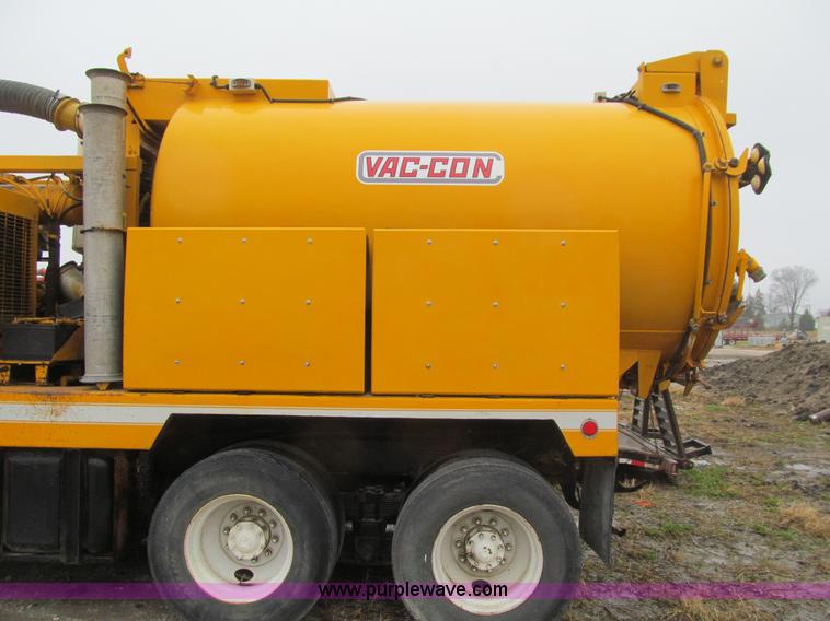 image for item L1976 2001 Sterling L7500 vacuum truck