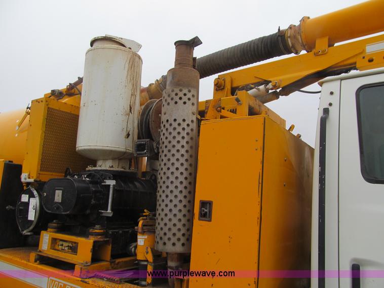 image for item L1976 2001 Sterling L7500 vacuum truck