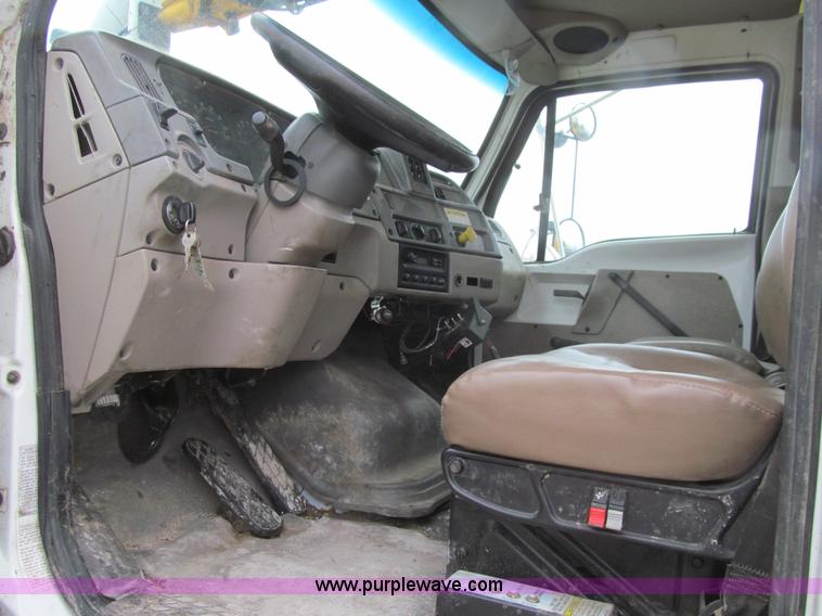 image for item L1976 2001 Sterling L7500 vacuum truck