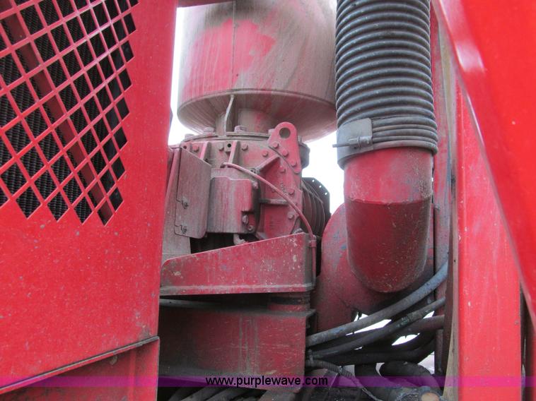 image for item L1977 2006 Peterbilt 335 vacuum truck