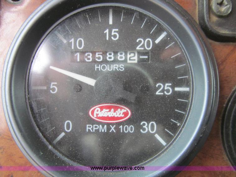 image for item L1977 2006 Peterbilt 335 vacuum truck